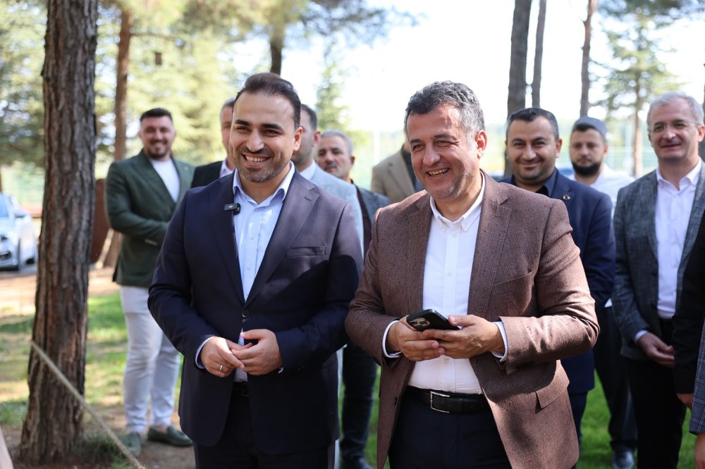 BAŞKAN MURAT GÜL VE BÜYÜKŞEHİR BELEDİYE BAŞKANI HALİT DOĞAN’DAN VEZİRKÖPRÜ’DE YOĞUN MESAİ