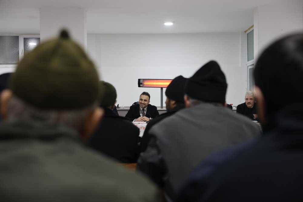 Başkanımız Murat Gül Mahalle Mahalle İftar Sofralarında Hemşehrilerimizle Buluşuyor.