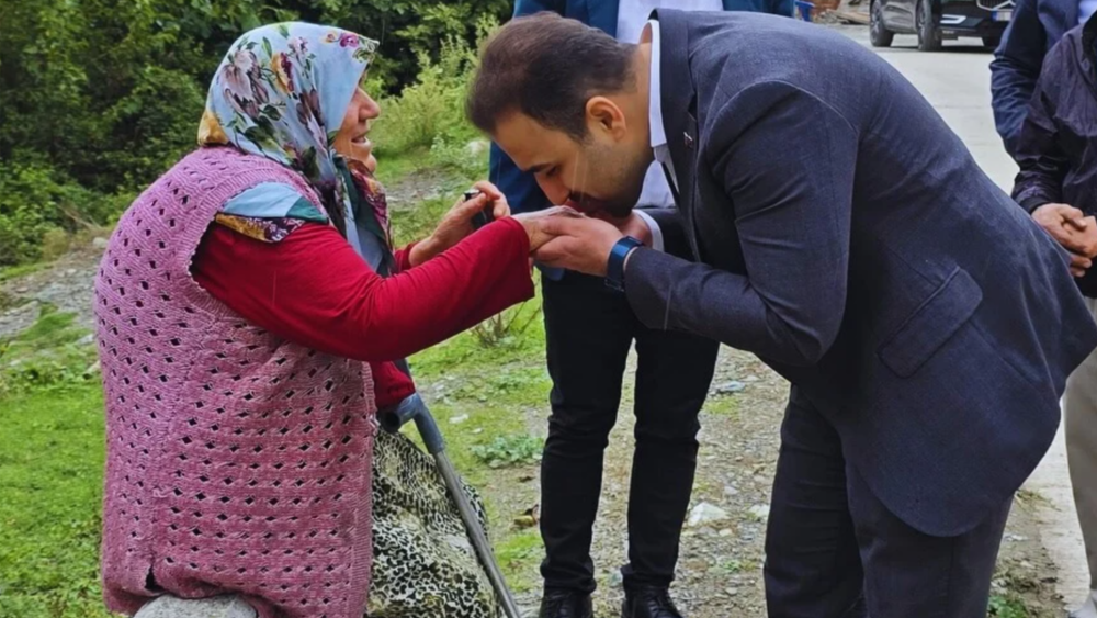 Belediye Başkanımız Av. Murat Gül'den Anneler Günü Mesajı